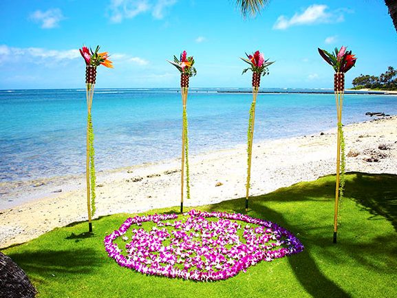 Hawaii wedding & vow renewal flower decoration.