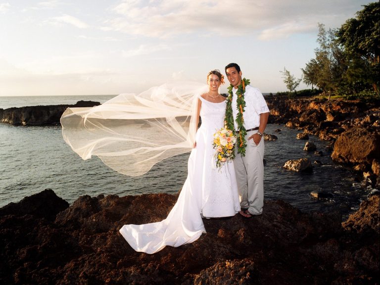 Hawaii wedding at North Shore.